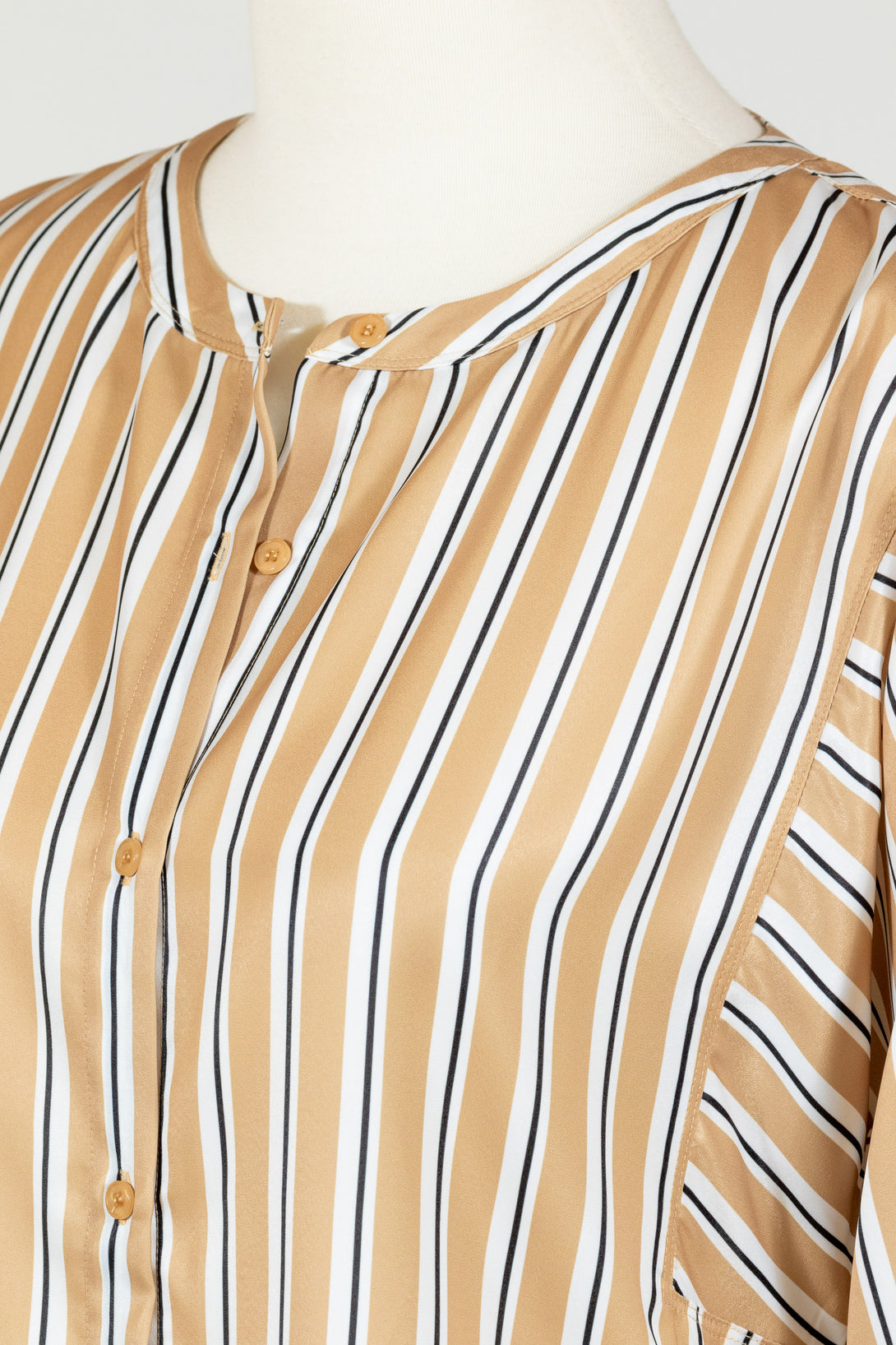 LYSSE-Viviana-Shirt-Satin-Stripe-Gold
