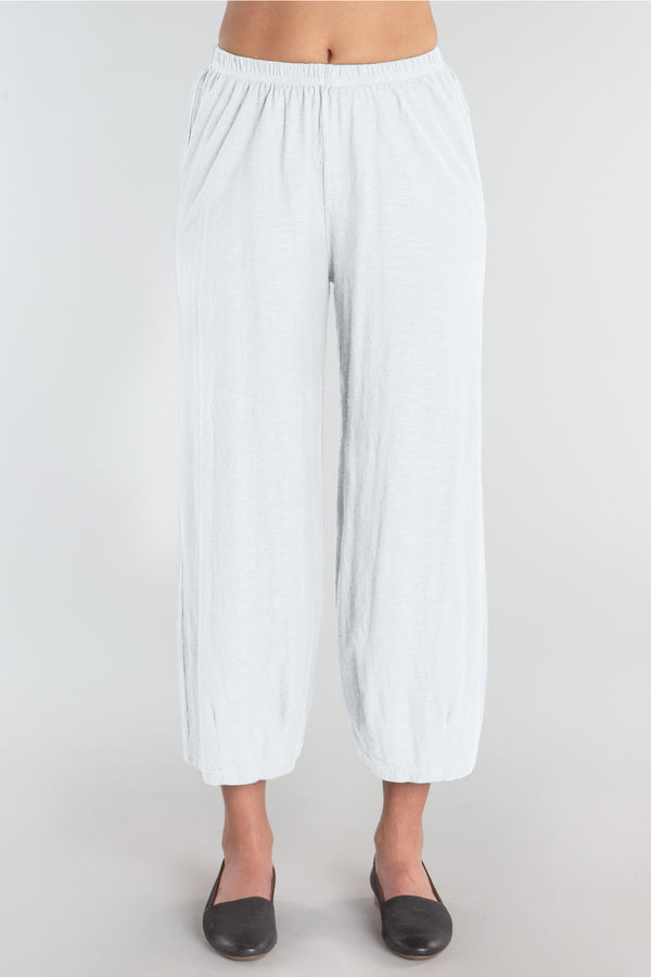 Cut Loose Pant with darts white