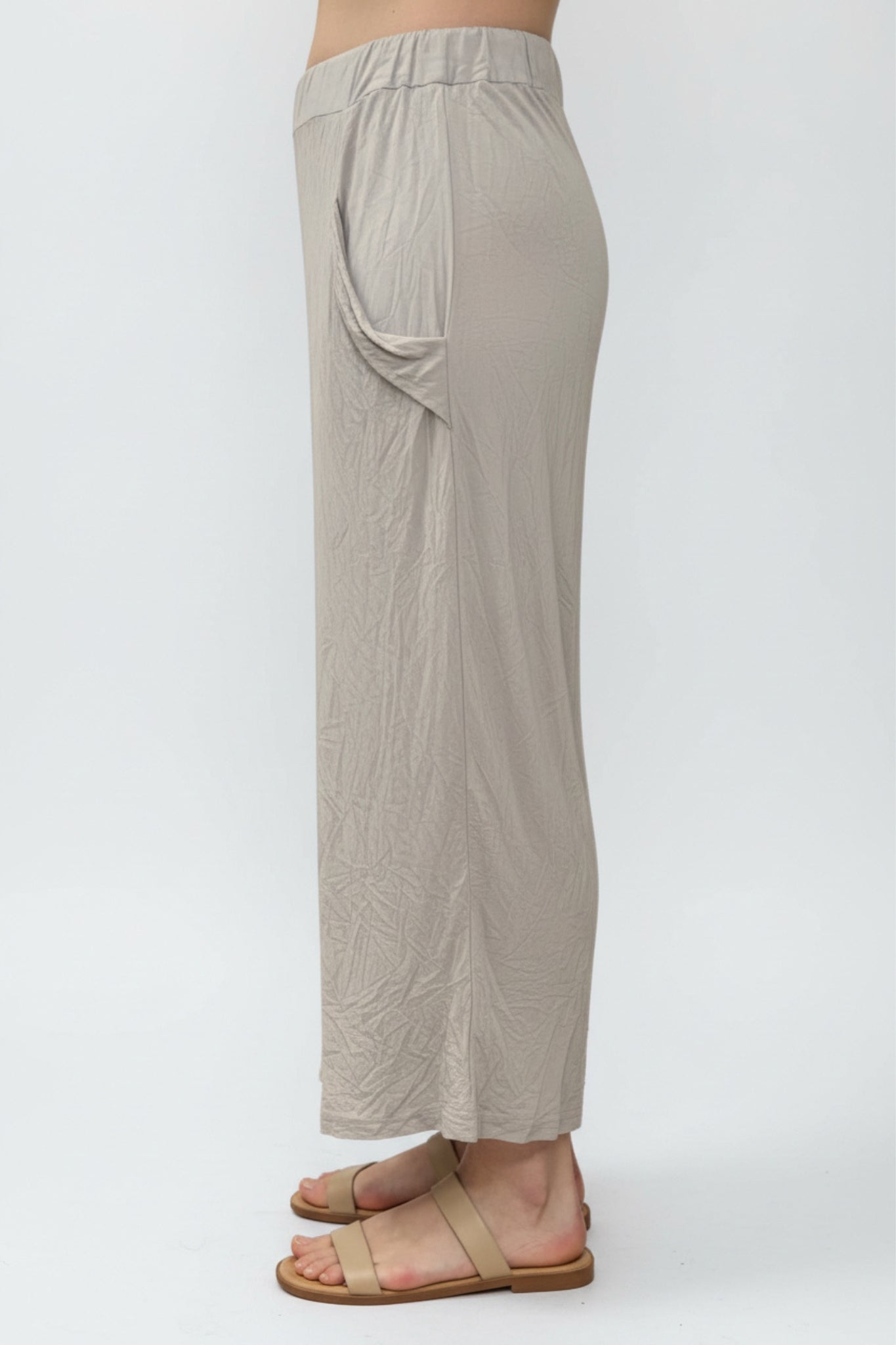 Chalet Belinda Pant – Crinkle Dress, Harbor | Lissatheshop.com