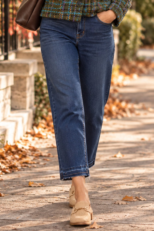 Sophia Curvy Micro Flare Crop