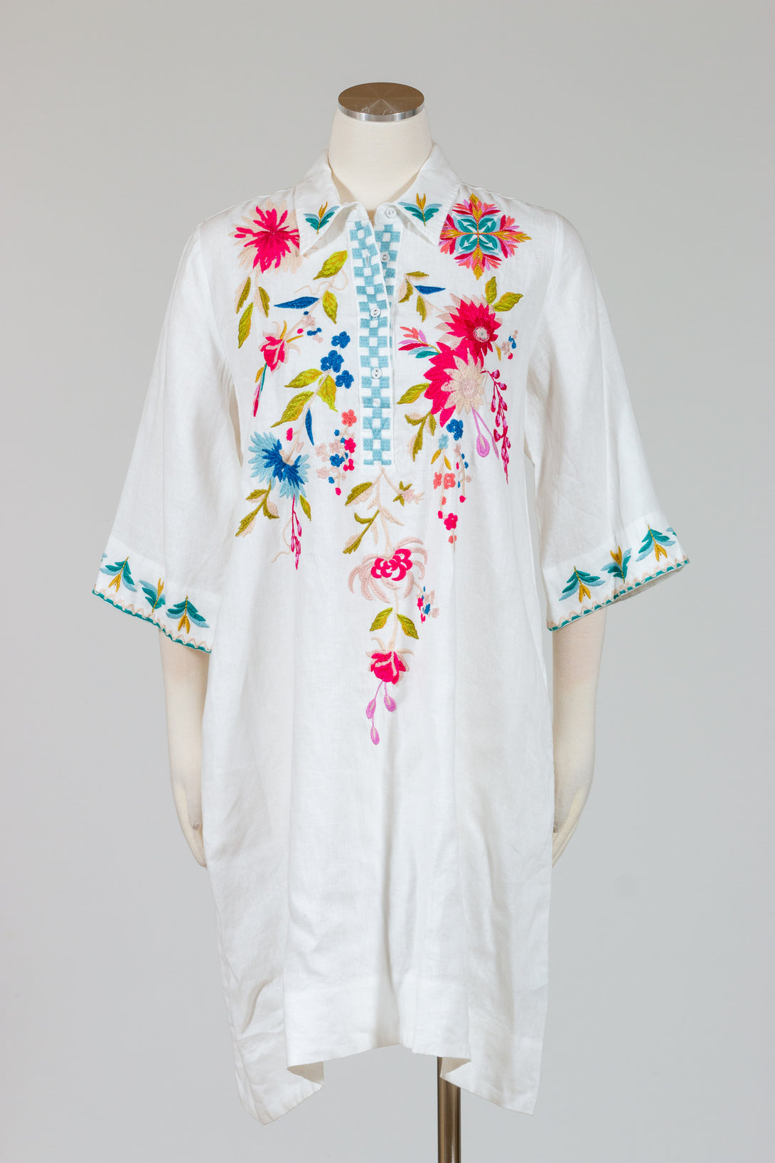 JohnnyWas-JulieHenley-Kimono-Dress-White-Embroidered