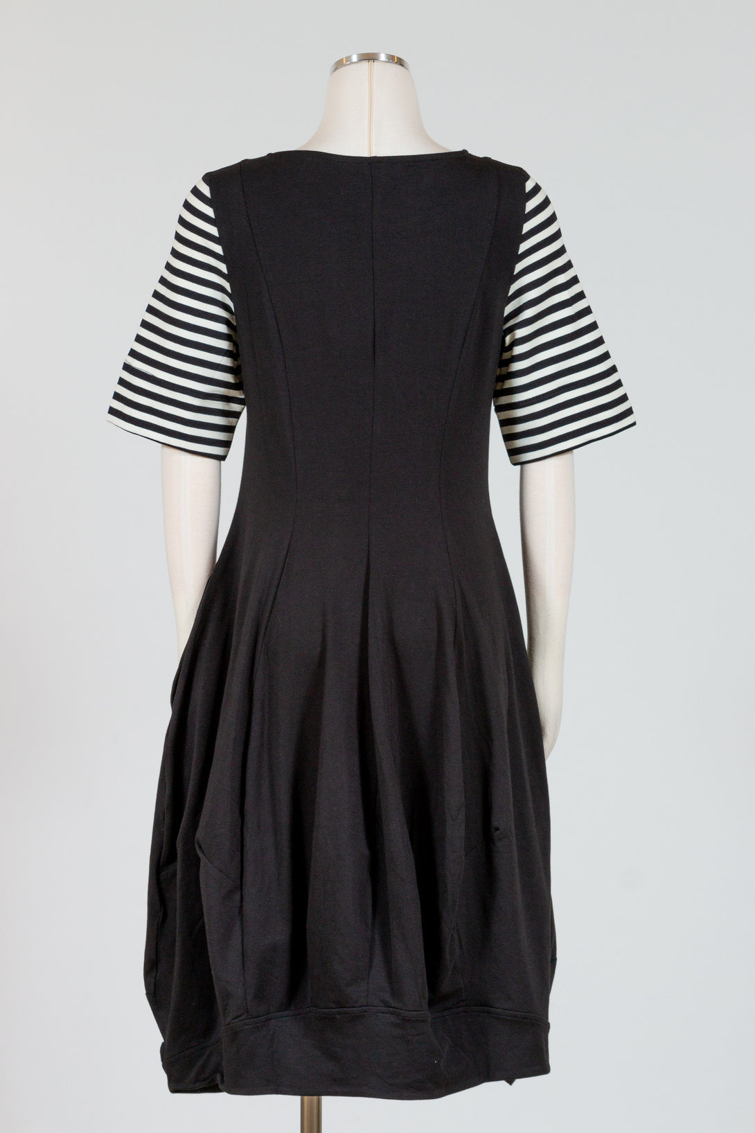 Alembika-Urban-Daytime-Cocoon-Dress-Stripes-Black
