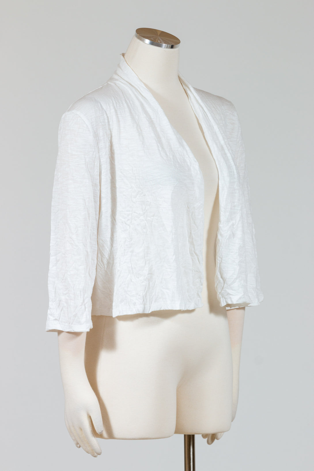 LIV-Habitat-Cropped-Jacket-White
