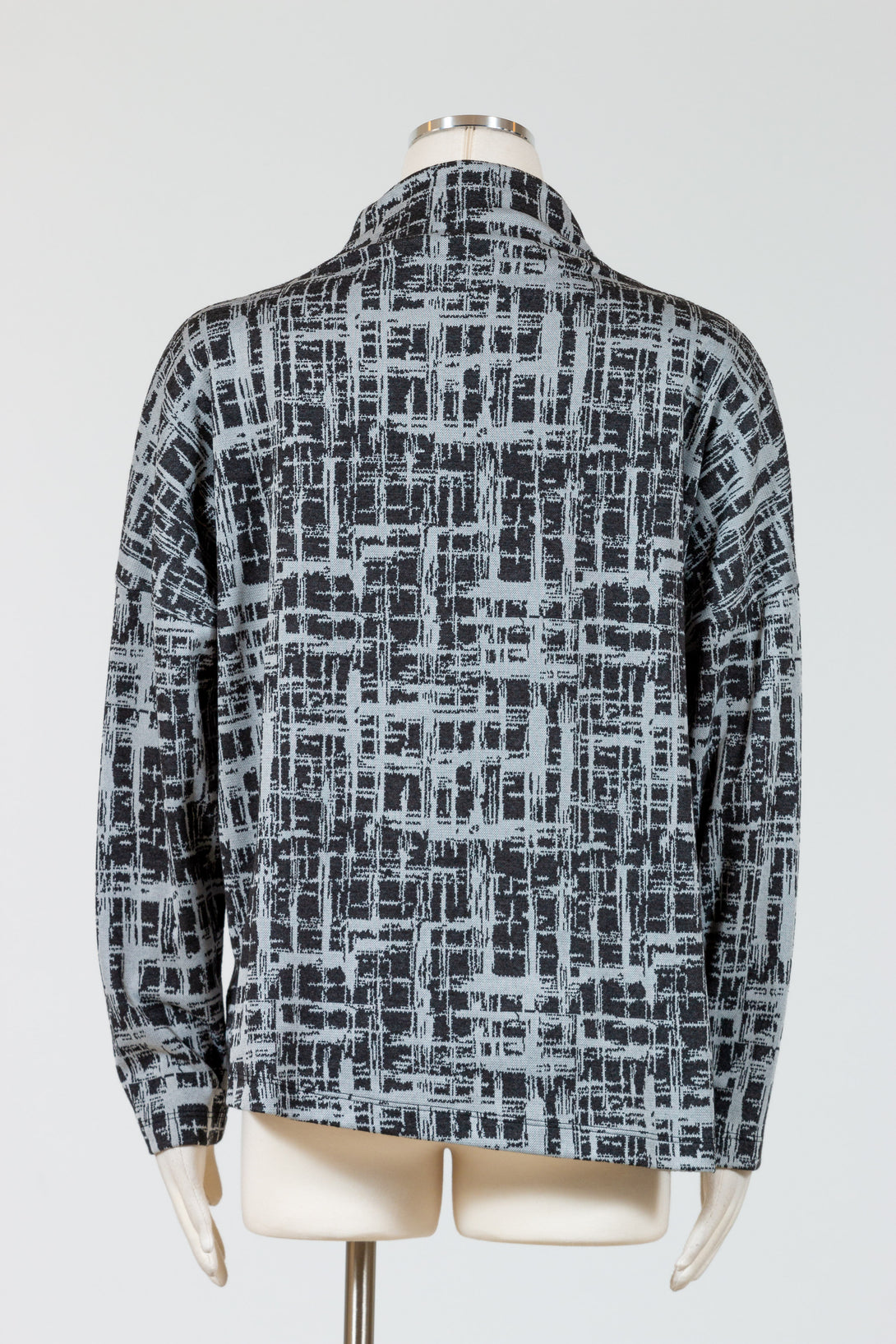 Chalet-Clothing-Dakota-Top-Black-Pattern