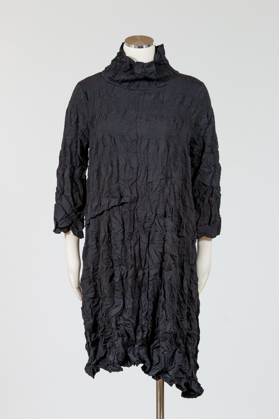 Chalet-Womens-Clothing-Quinn-Dress-Casual-Crinkle-Black