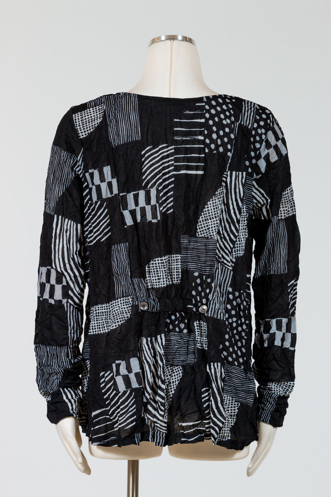 Chalet-Ceci-Womens-Clothing-Gizel-Top-Shirt-Crewneck-Crinkle-Bamboo-Mineral-Black