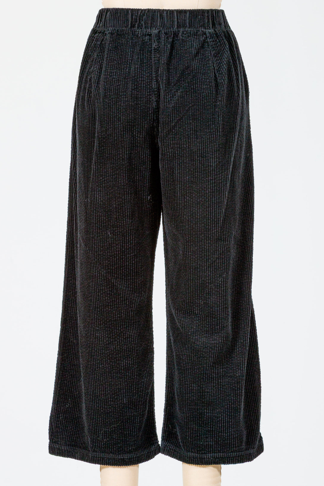 Cut Loose Easy Crop Pant – Corduroy, Black