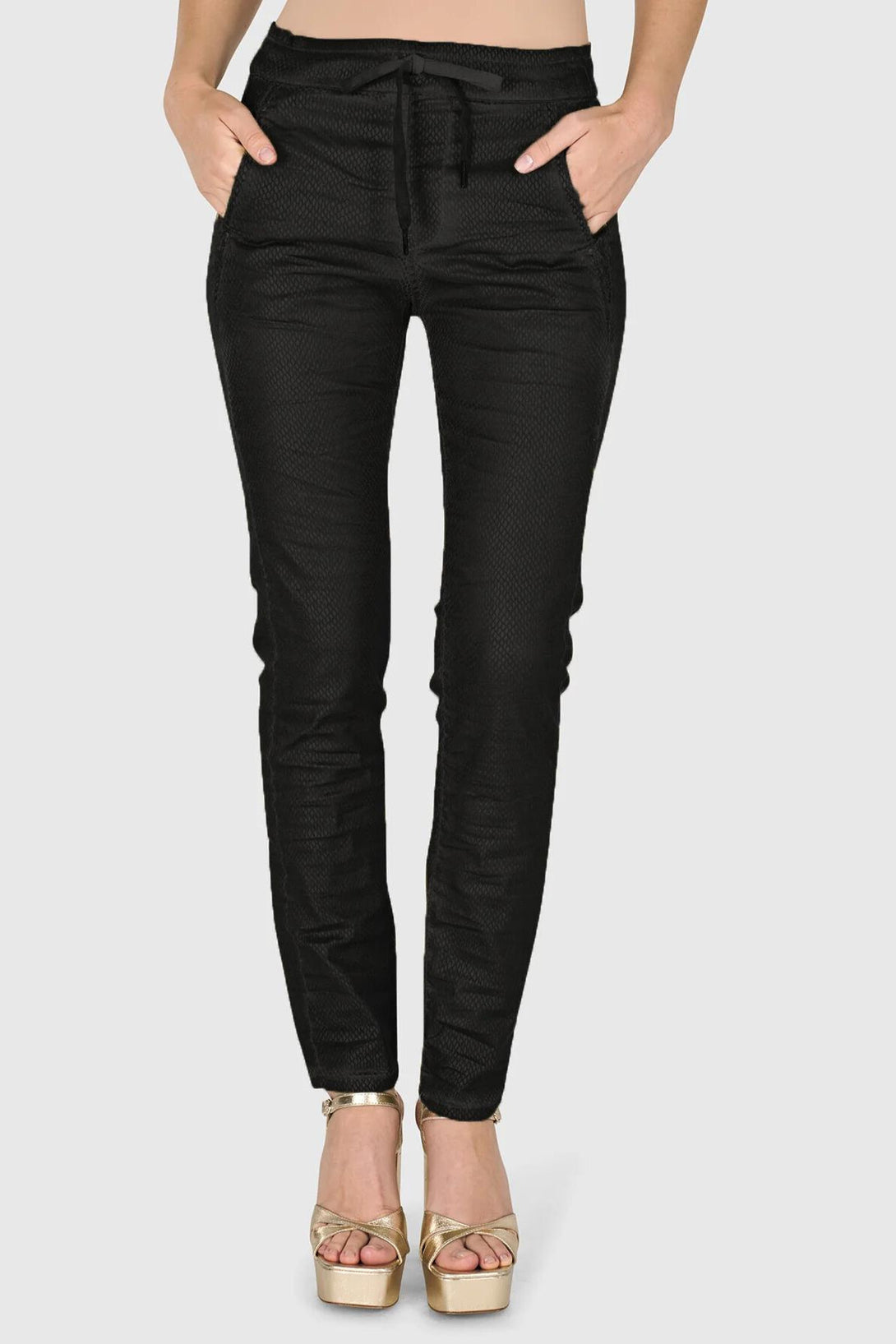 Alembika's Iconic Jeans Black