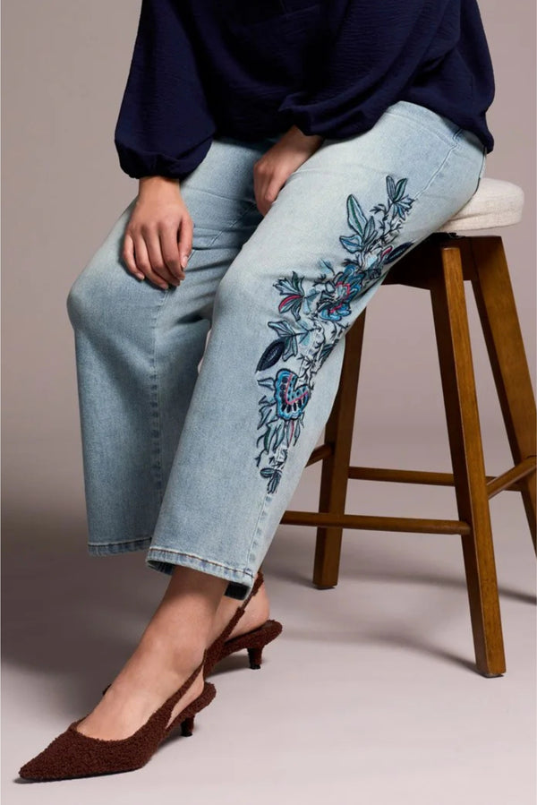 Tribal's Audrey Super Straight Embroidered Jeans
