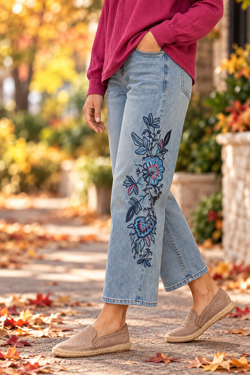 Audrey Super Straight Embroidered Jeans