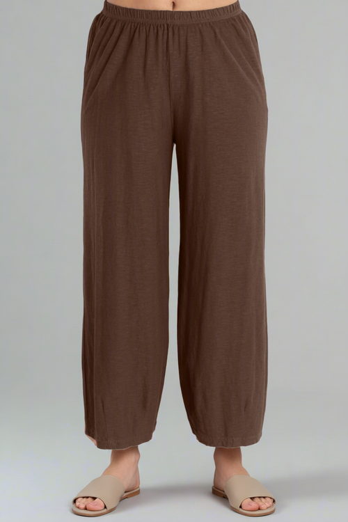 Cropped Pant with Darts