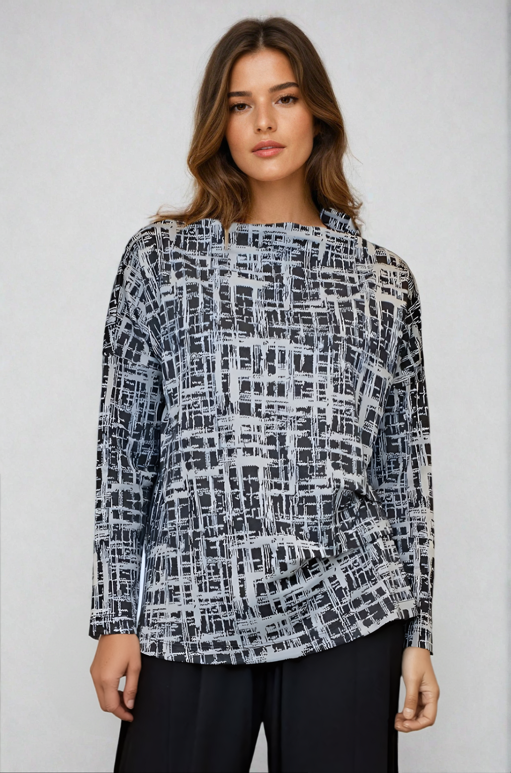 Chalet-Clothing-Dakota-Top-Black-Pattern