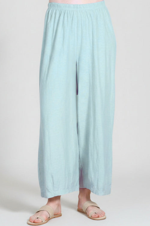 Cropped Pant with Darts