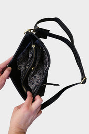 Joy Susan Cheyenne Crossbody Bag (Vegan Leather){Black}
