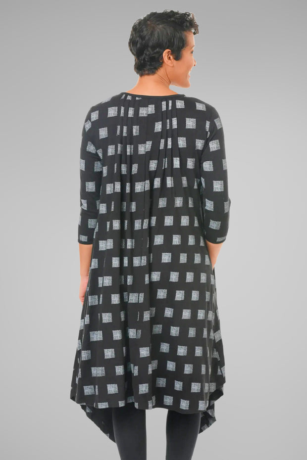 Snapdragon & Twig by Tulip Lexi Dress (Modal Jersey){Black Chex}