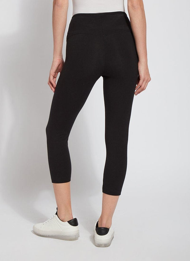 LYSSÉ's Flattering Cotton Legging is a crop length high waist stretch cotton legging and is substantial and supportive with the inner tummy control waistband.